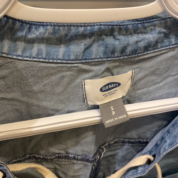 Old navy jean blouse - Picture 2 of 3